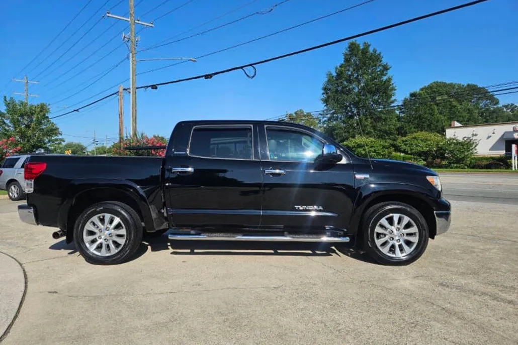 2013 Toyota Tundra Platinum photo 1