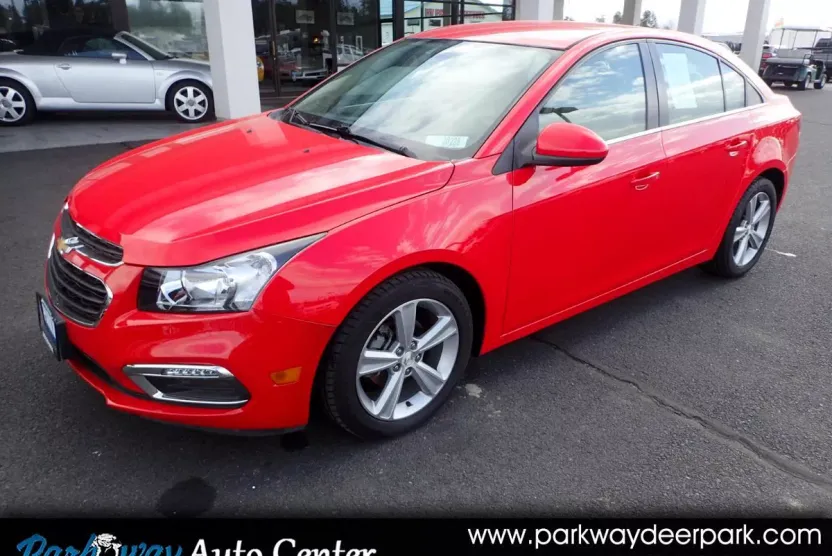 2015 Chevrolet Cruze photo 1