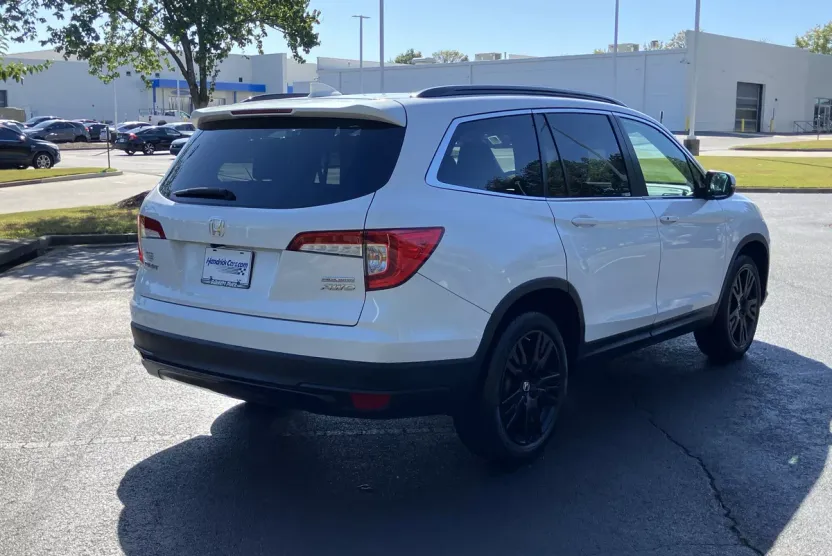2022 Honda Pilot Special Edition photo 1