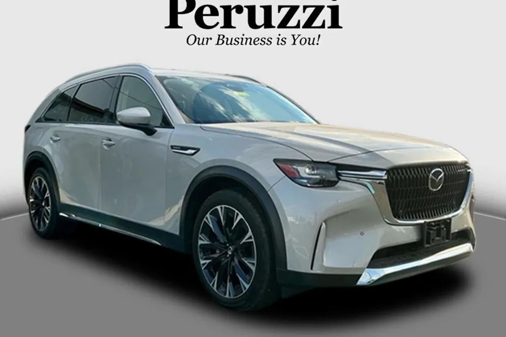 2024 Mazda CX-90 Premium photo 1