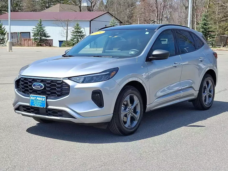 2024 Ford Escape ST-Line photo 1
