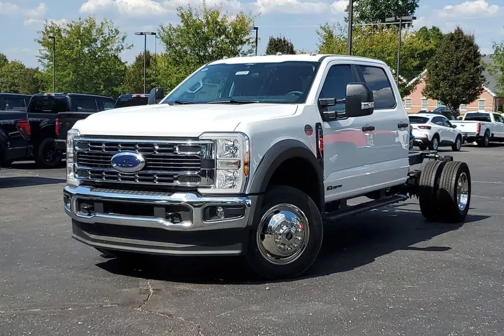 2026 Ford F-450 photo 1
