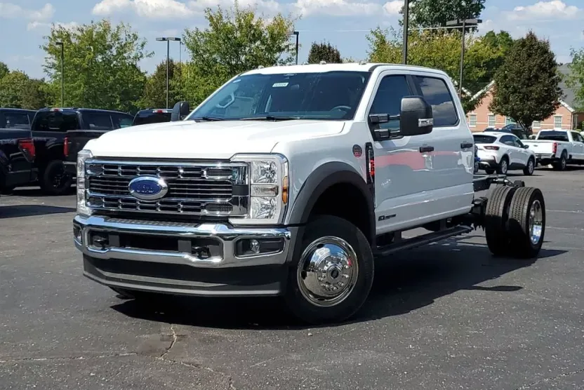 2026 Ford F-450 photo 1