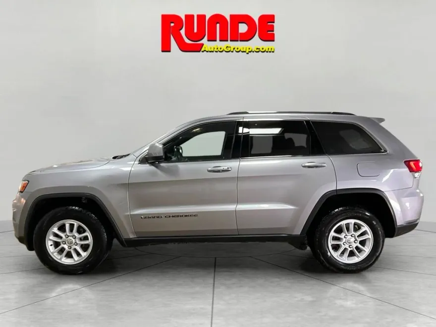 2020 Jeep Grand Cherokee Laredo photo 1