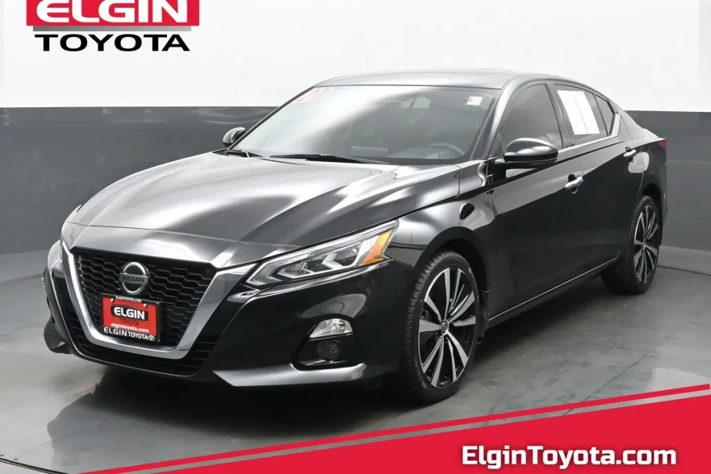 2021 Nissan Altima 2.5 Platinum photo 1