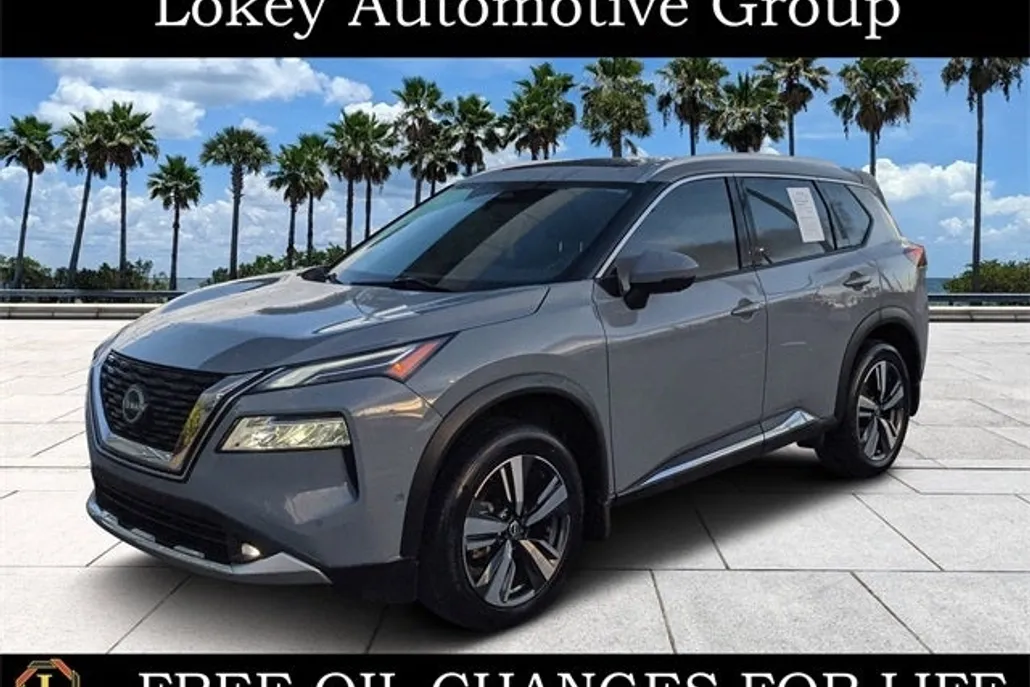 2022 Nissan Rogue Platinum photo 1