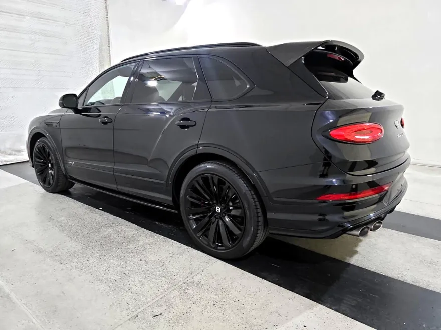 2021 Bentley Bentayga Speed photo 1