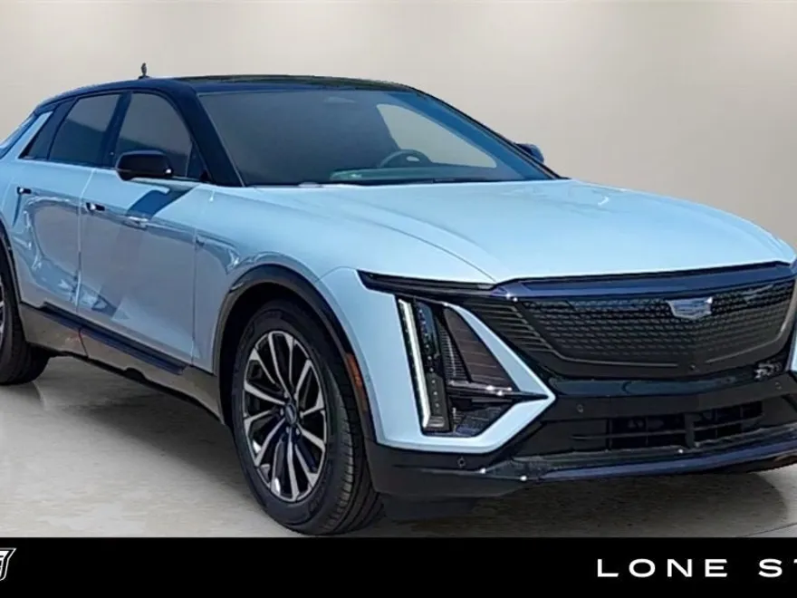 2025 Cadillac Lyriq Sport photo 1