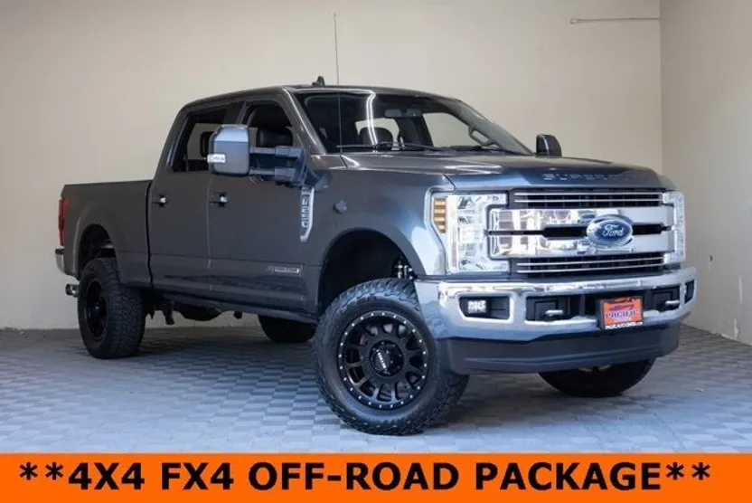 2019 Ford F-250 Lariat photo 1