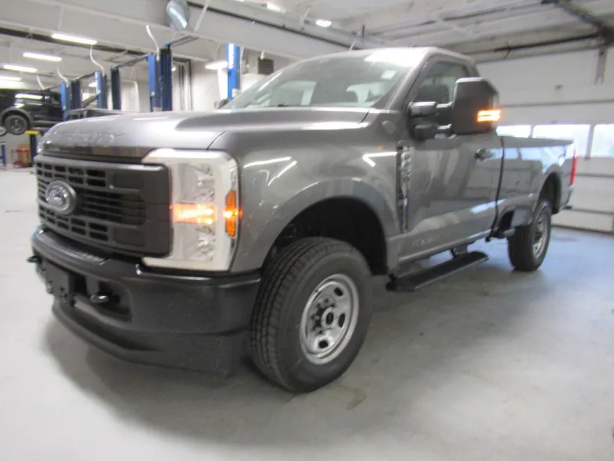 2025 Ford F-250 XL photo 1