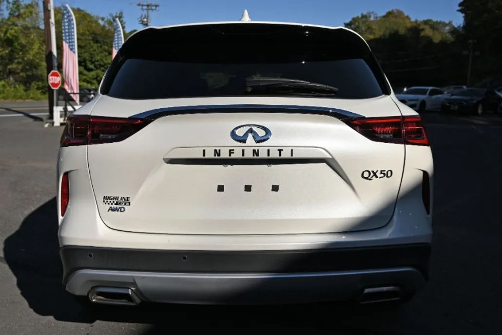 2020 Infiniti QX50 Sensory AWD photo 1