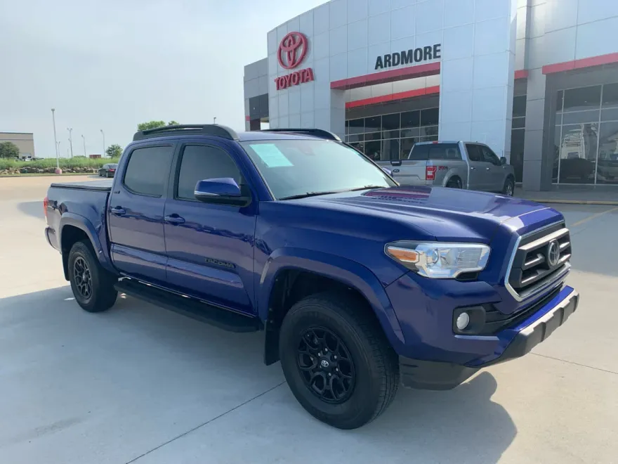 2022 Toyota Tacoma SR5 photo 1