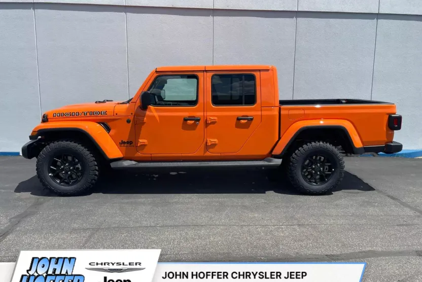2025 Jeep Gladiator Sport photo 1