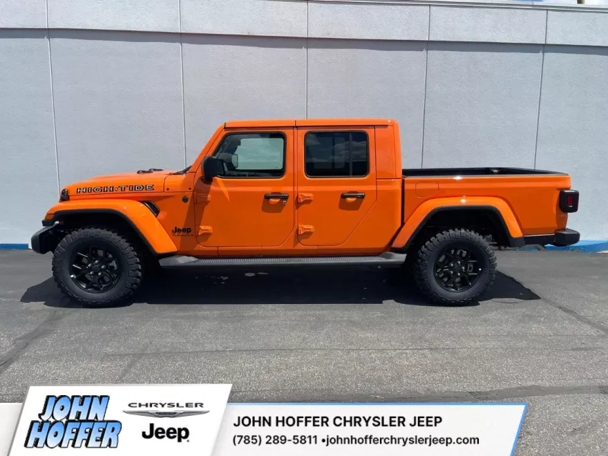 2025 Jeep Gladiator Sport photo 1