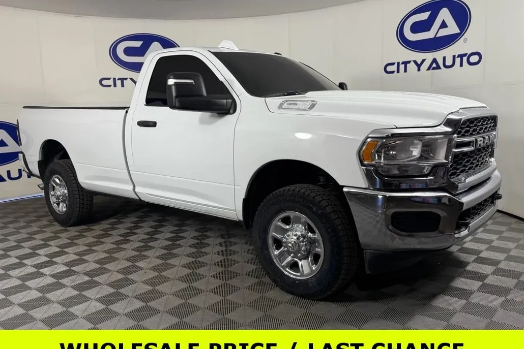 2023 Ram 3500 Tradesman photo 1