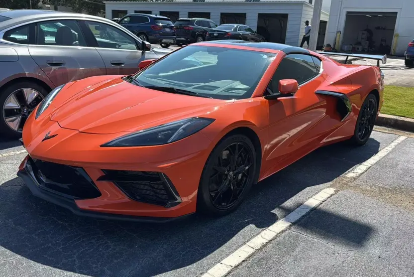 2020 Chevrolet Corvette 3LT photo 1