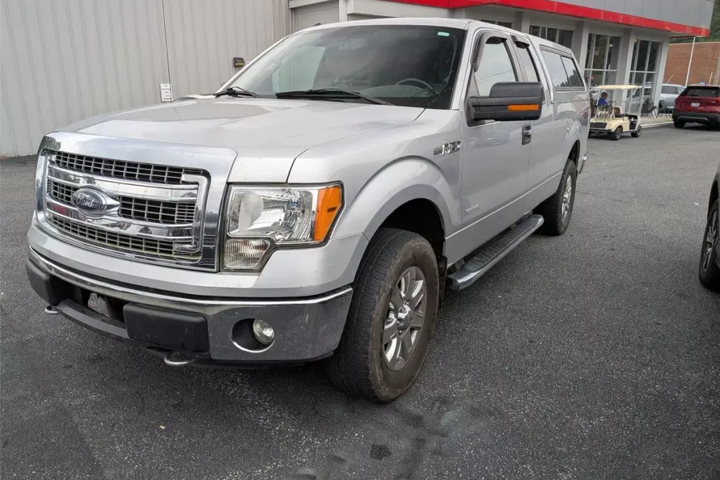 2013 Ford F-150 XLT photo 1