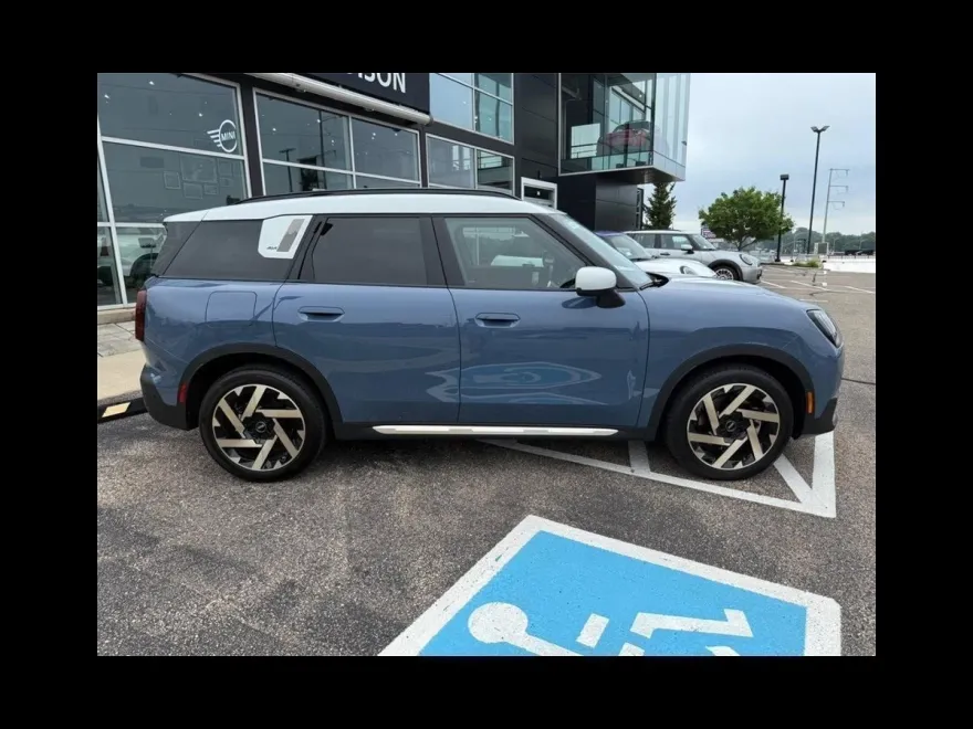 2025 Mini Countryman ALL4 S photo 1