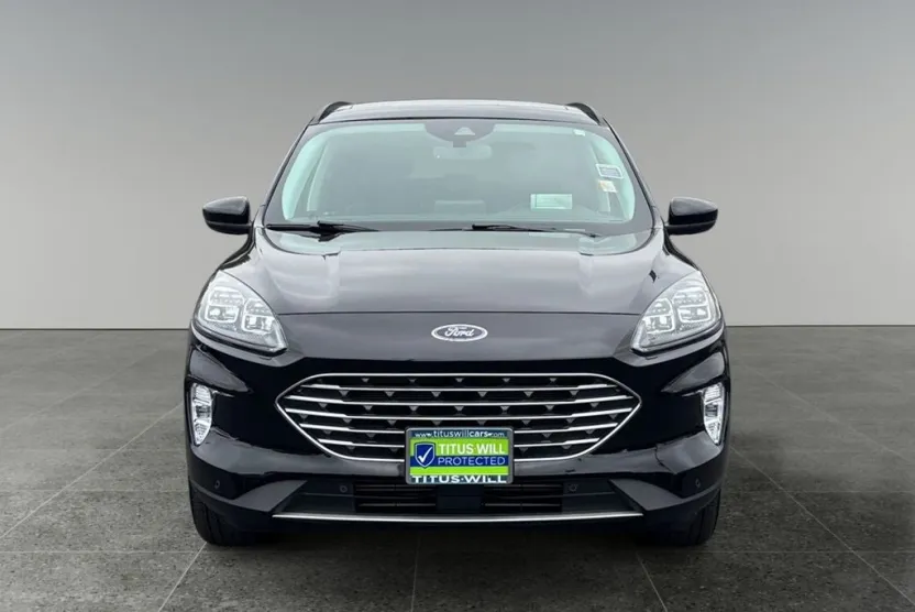 2021 Ford Escape Titanium photo 1
