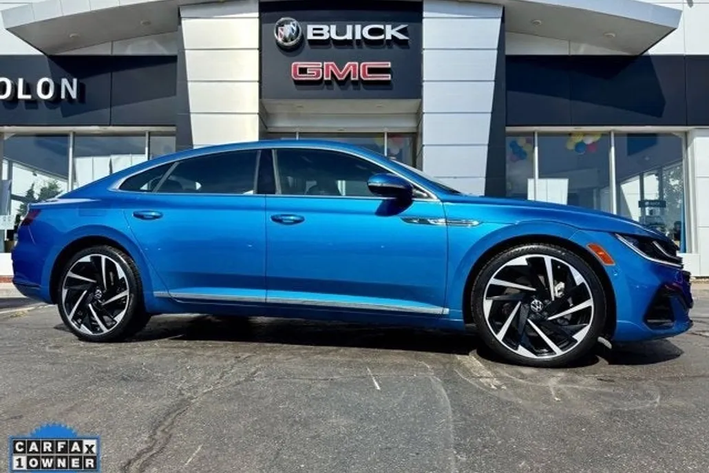 2023 Volkswagen Arteon SEL Premium R-Line photo 1