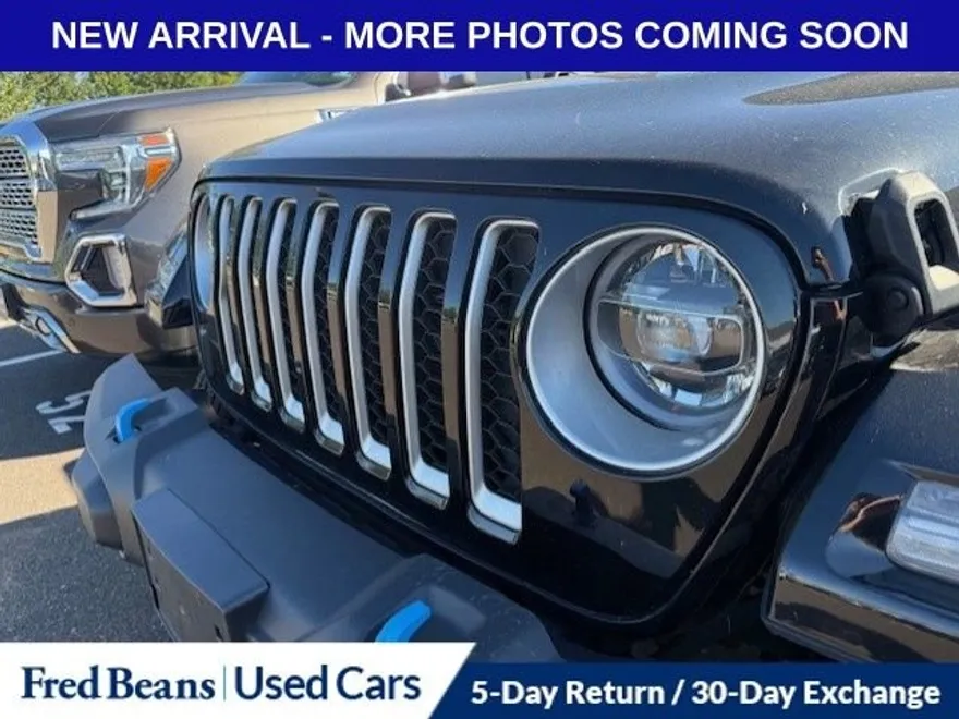 2022 Jeep Wrangler 4xe Unlimited Sahara photo 1