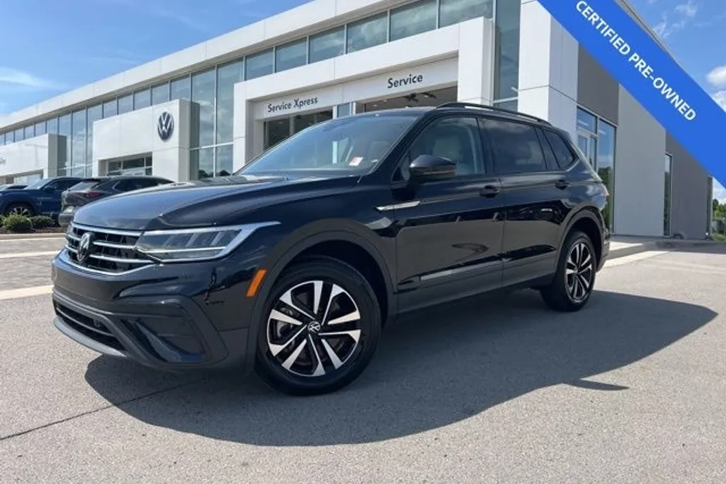2024 Volkswagen Tiguan S photo 1