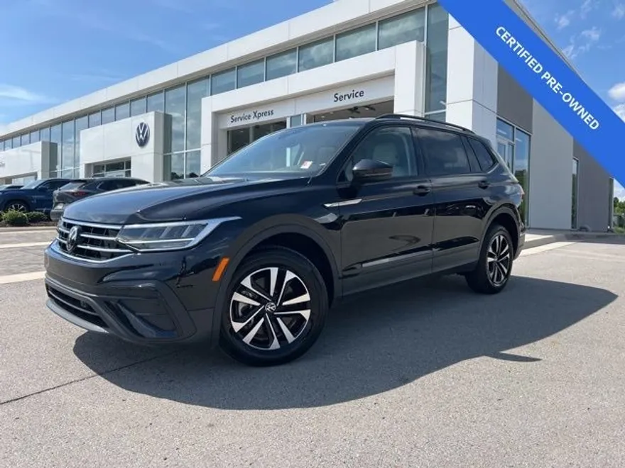 2024 Volkswagen Tiguan S photo 1