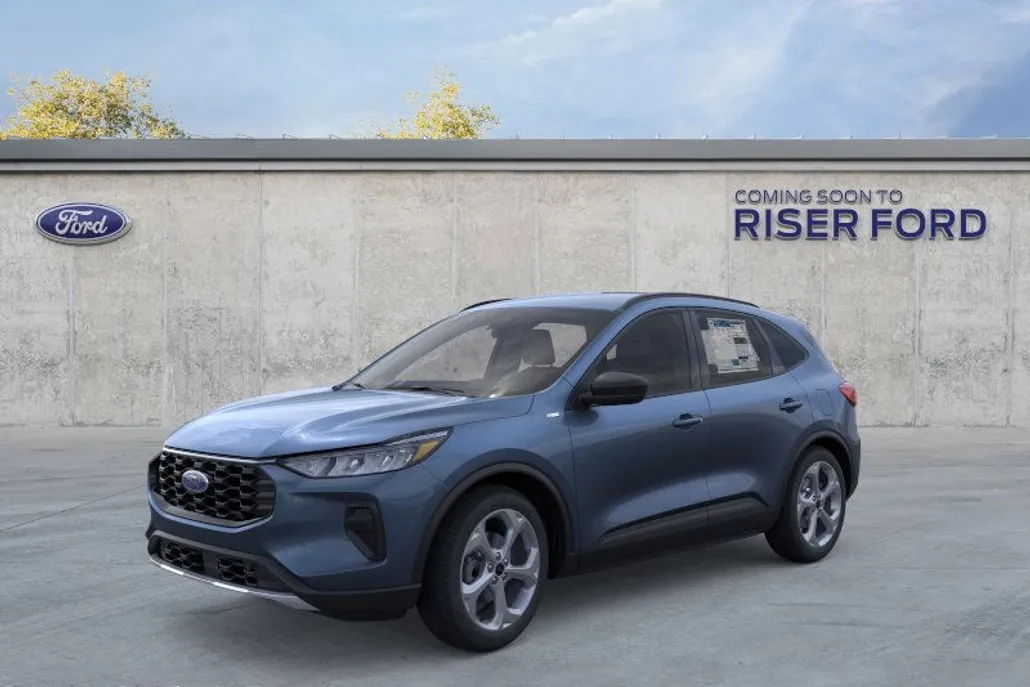 2026 Ford Escape ST-Line photo 1