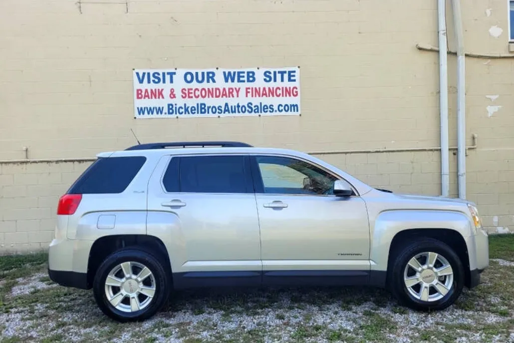 2010 Gmc Terrain SLE photo 1