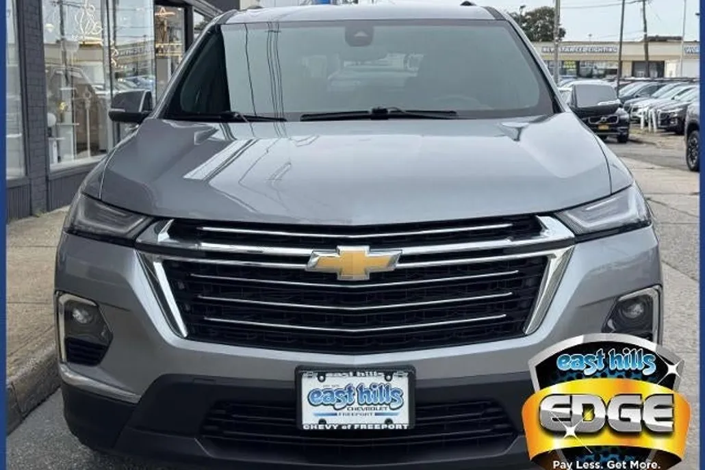 2023 Chevrolet Traverse Leather photo 1