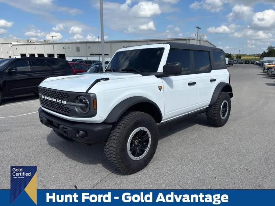 2023 Ford Bronco Badlands photo 1