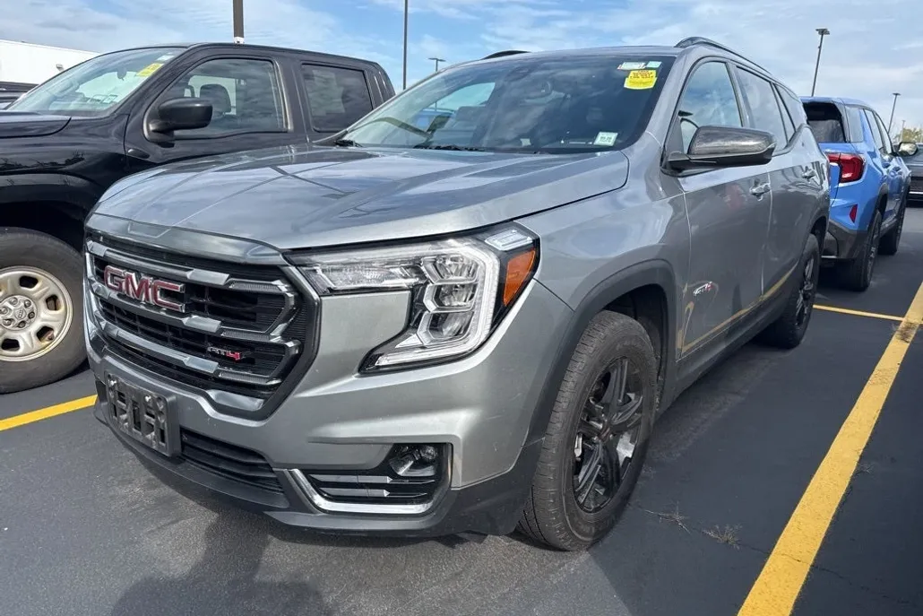 2023 Gmc Terrain AT4 photo 1