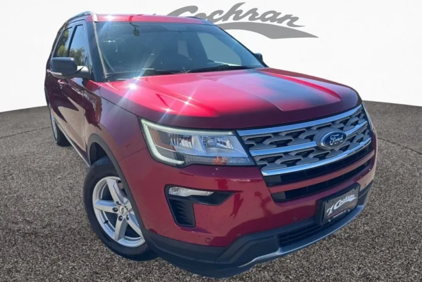 2018 Ford Explorer XLT photo 1