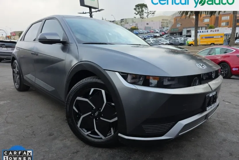 2022 Hyundai Ioniq 5 SEL photo 1