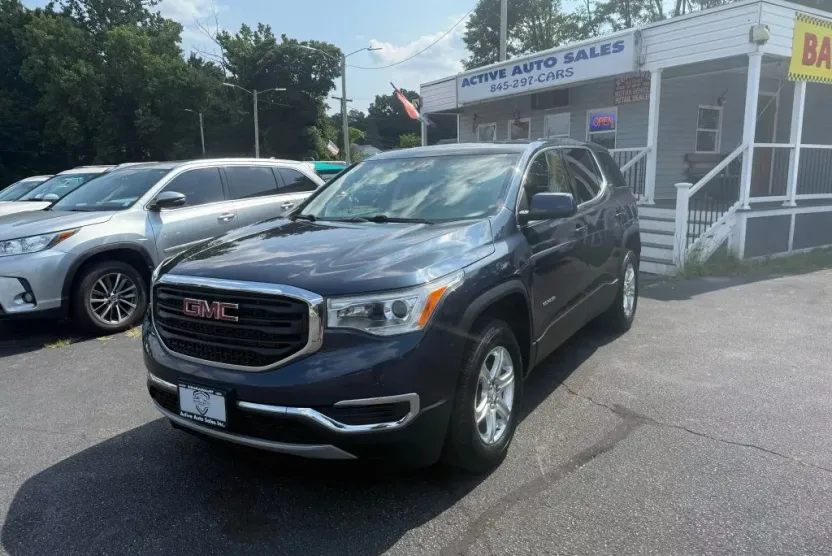 2019 Gmc Acadia SLE photo 1