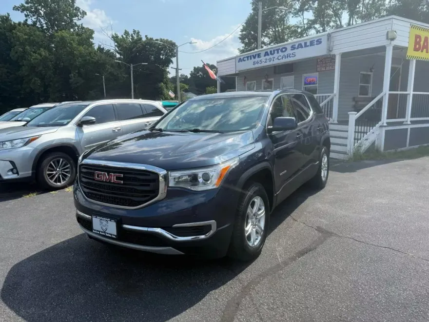2019 Gmc Acadia SLE photo 1