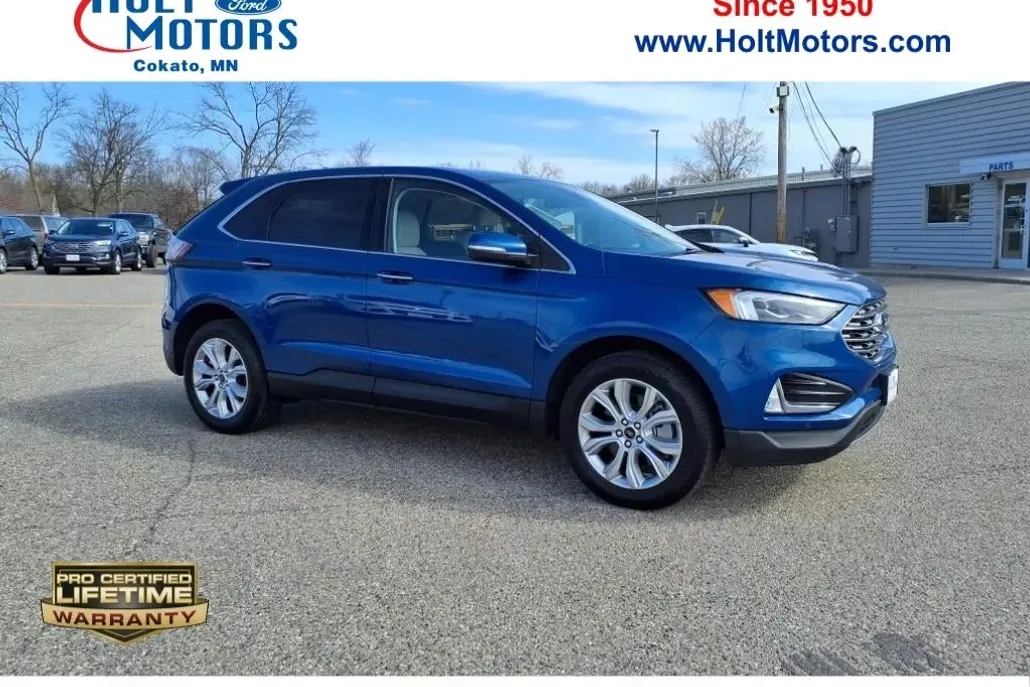 2024 Ford Edge Titanium photo 1