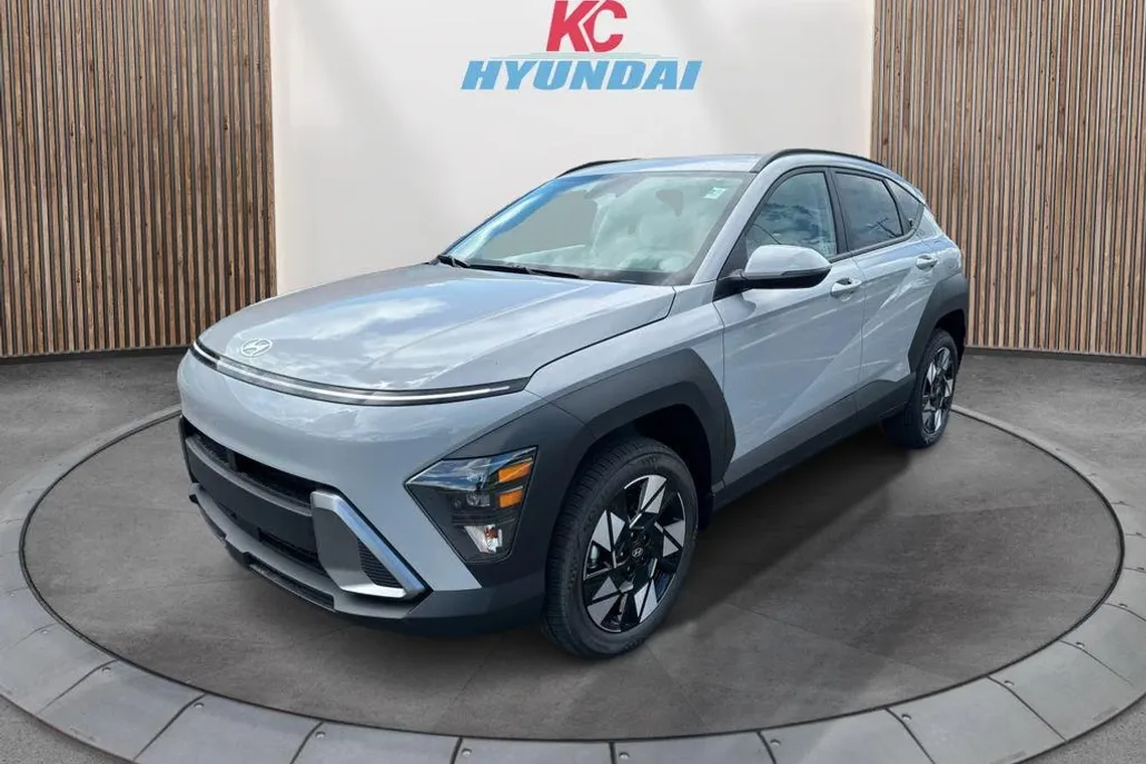 2025 Hyundai Kona SEL photo 1