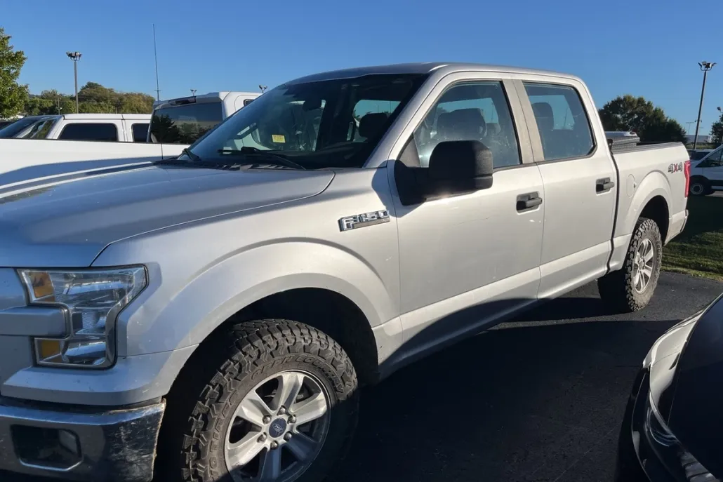 2017 Ford F-150 XL photo 1
