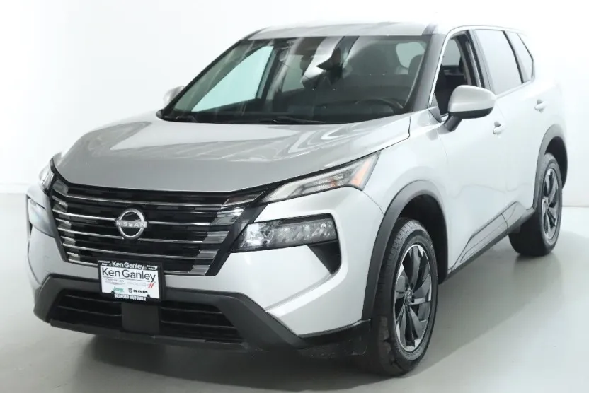 2024 Nissan Rogue SV photo 1