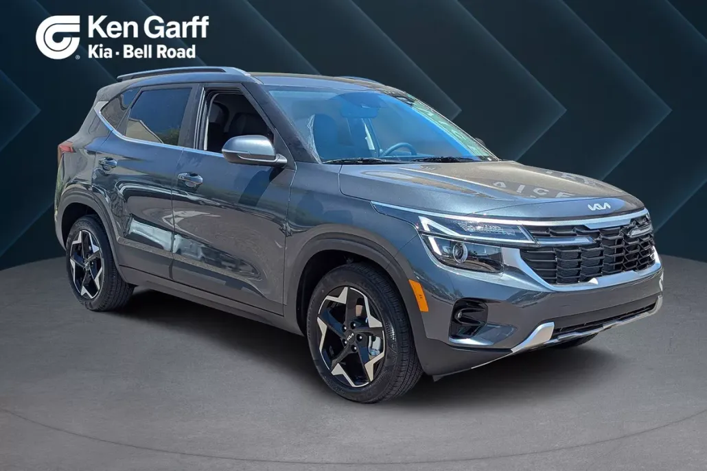 2025 Kia Seltos EX photo 1