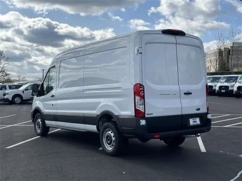 2025 Ford Transit photo 4