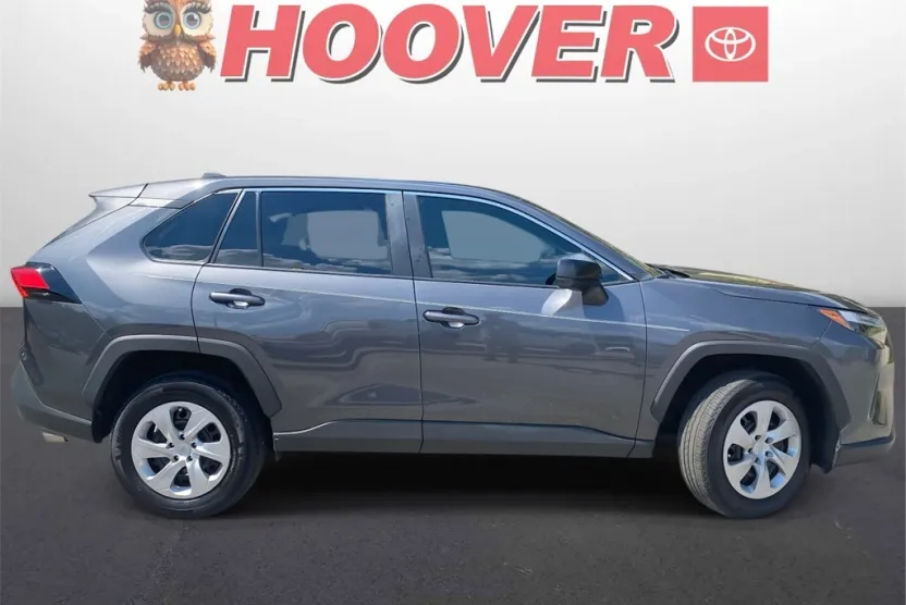 2025 Toyota RAV4 LE photo 1