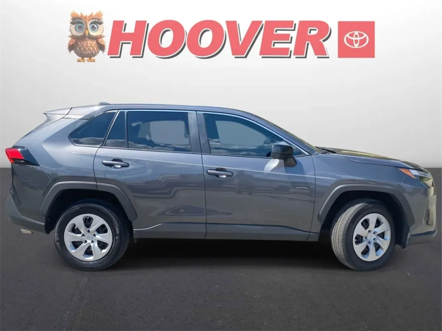2025 Toyota RAV4 LE photo 1