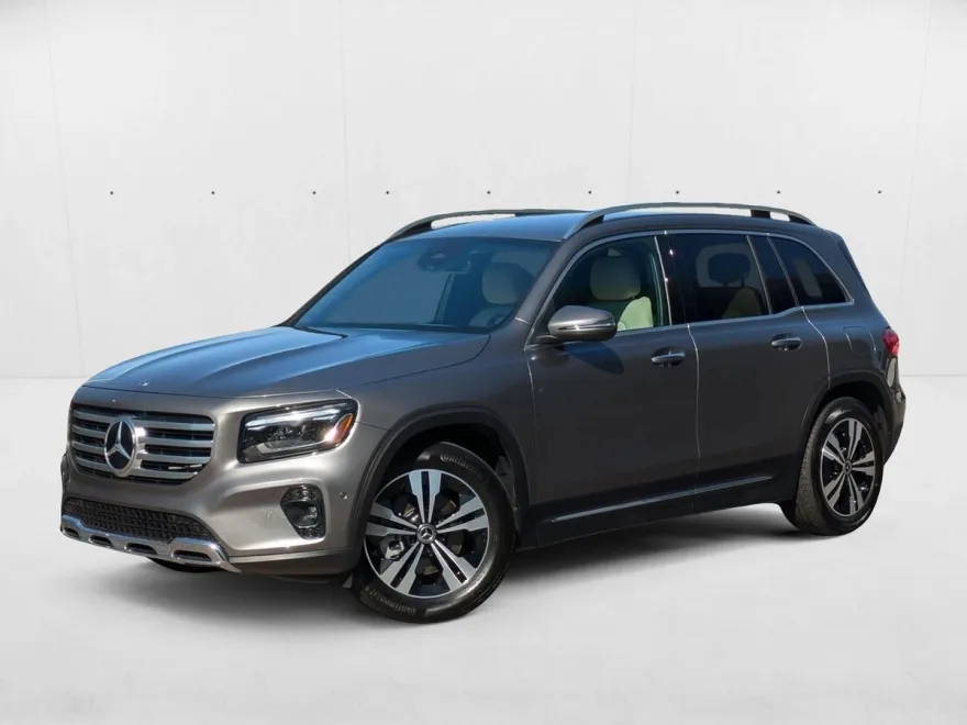 2025 Mercedes Benz GLB 250 photo 1
