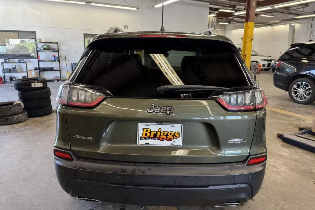 2021 Jeep Cherokee Latitude Lux photo 1