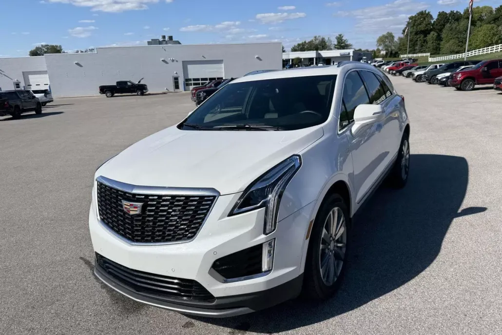 2025 Cadillac XT5 Premium Luxury photo 1