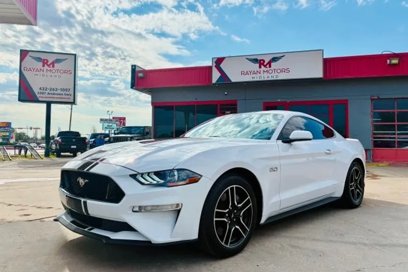 2021 Ford Mustang GT Premium photo 1