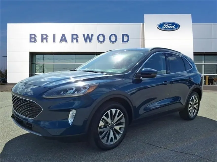 2020 Ford Escape Titanium photo 1