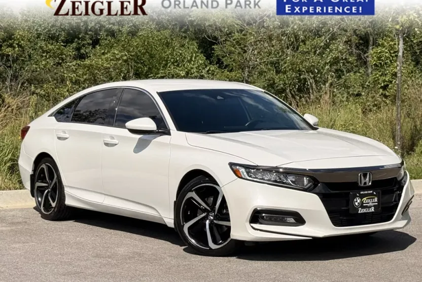 2019 Honda Accord Sport 1.5T photo 1